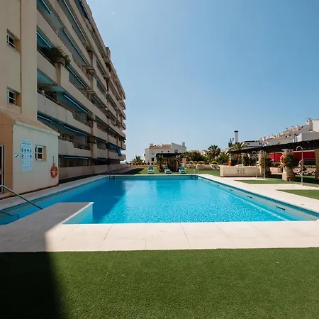 Sea View In The Center Of Puerto Banus And Private Parking Apartman Marbella