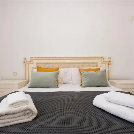 Sea View In The Center Of Puerto Banus And Private Parking Appartement *