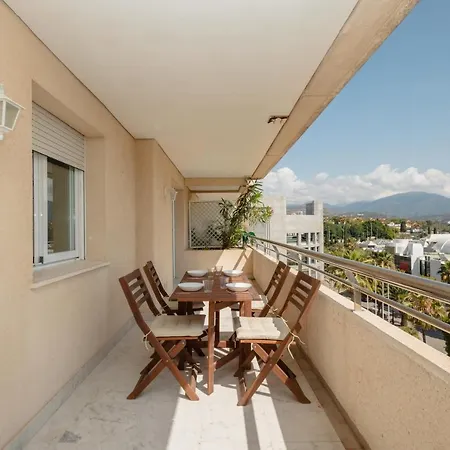 Sea View In The Center Of Puerto Banus And Private Parking Appartement