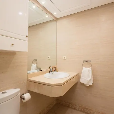 Appartement Sea View In The Center Of Puerto Banus And Private Parking